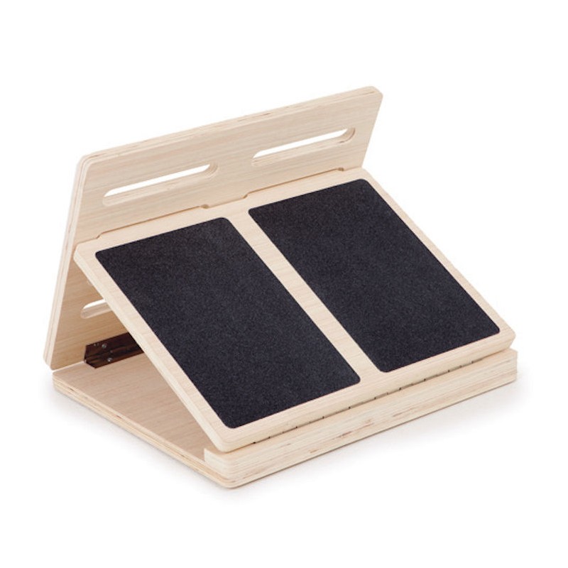 Adjustable inclined floor