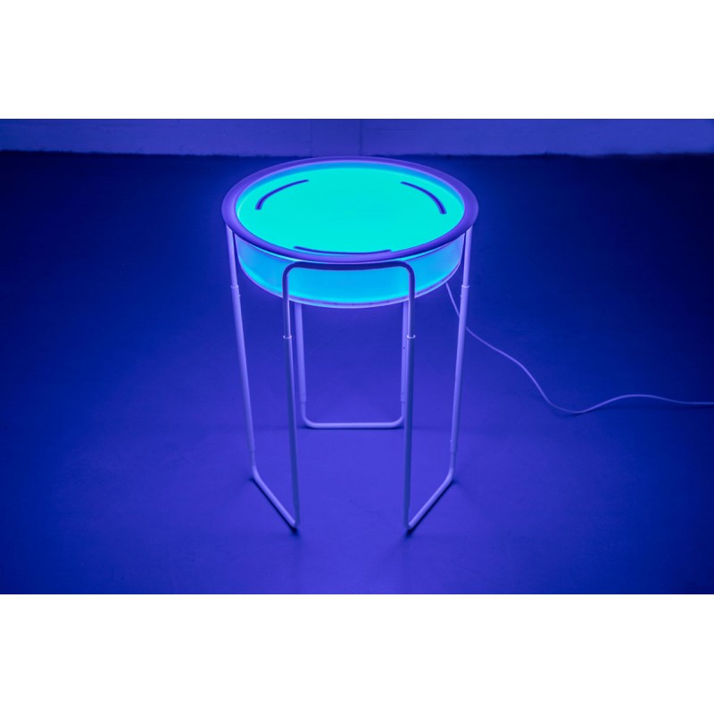 Led sensory tray with adjustable support
