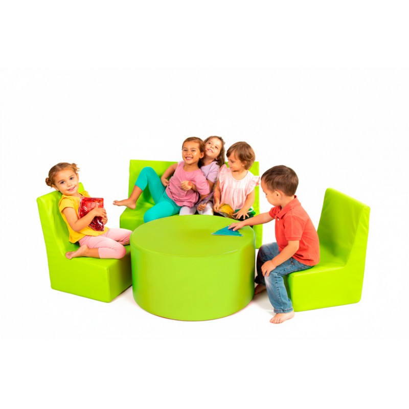Set de sofá, dos sillones y mesa de cuero sintético
