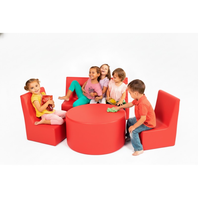 Set de sofá, dos sillones y mesa de cuero sintético