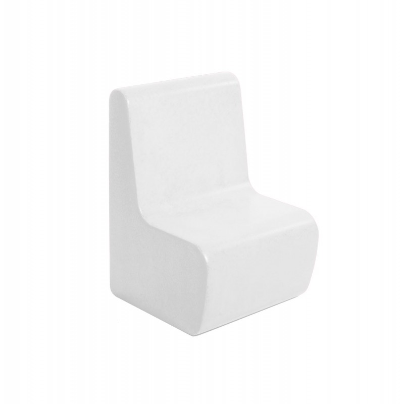 Chair 40x40x60 cm. Sitting height 26 cm.