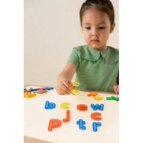 Letras minúsculas traslucidas